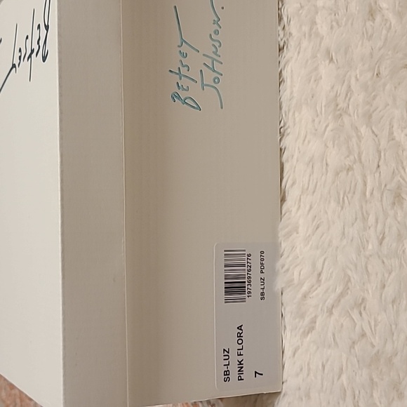 Betsey Johnson Matching Heels and Bag Flora - Picture 9 of 9